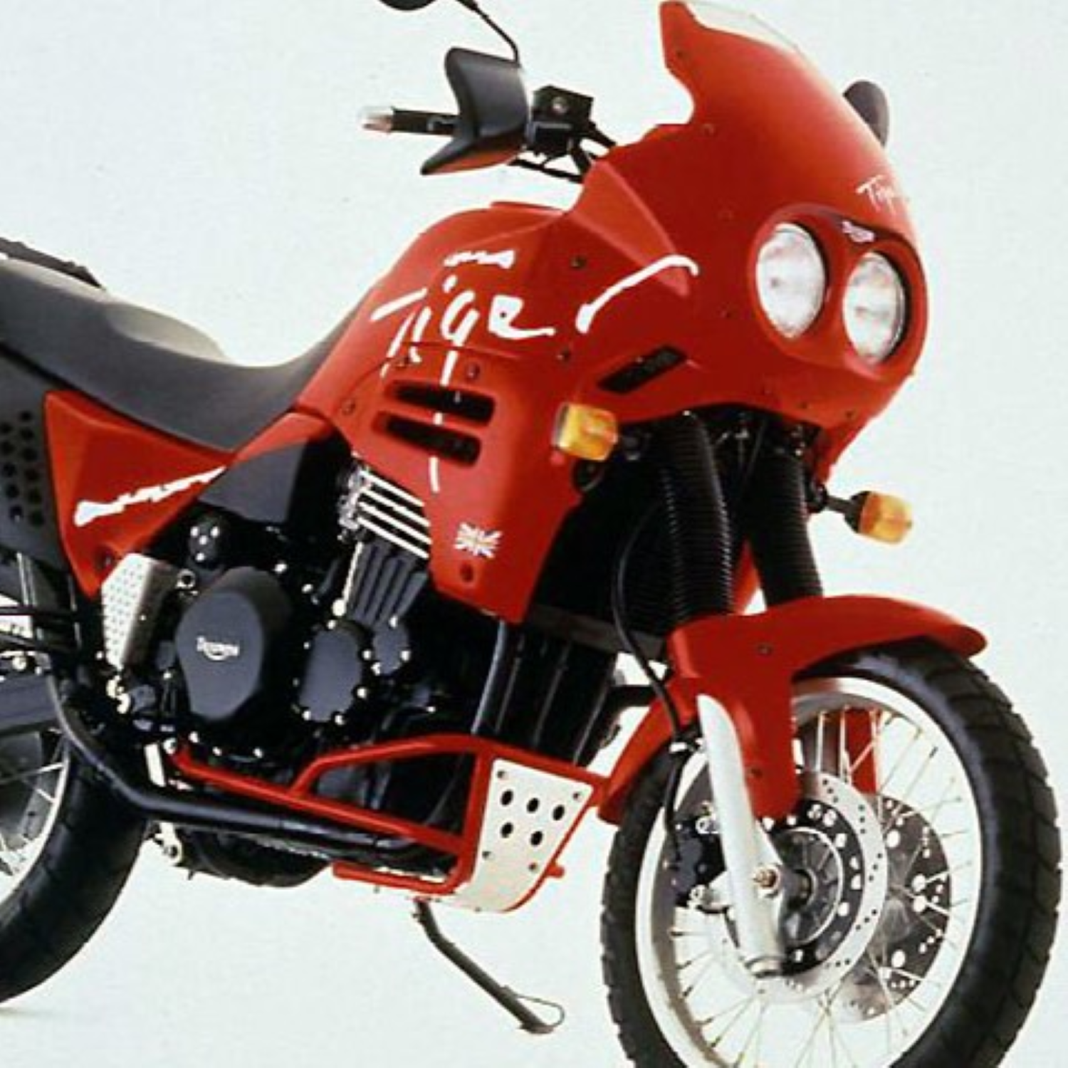 Triumph Chilli Red (code CK) Paint Product